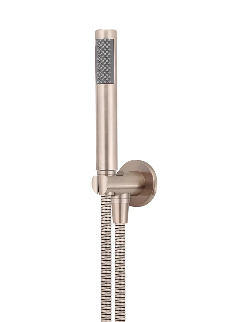 ROUND HAND SHOWER ON FIXED BRACKET