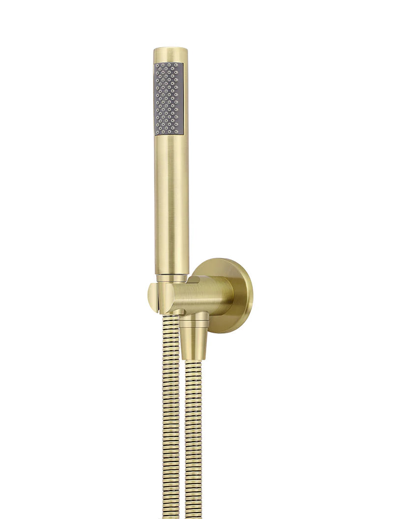 ROUND HAND SHOWER ON FIXED BRACKET